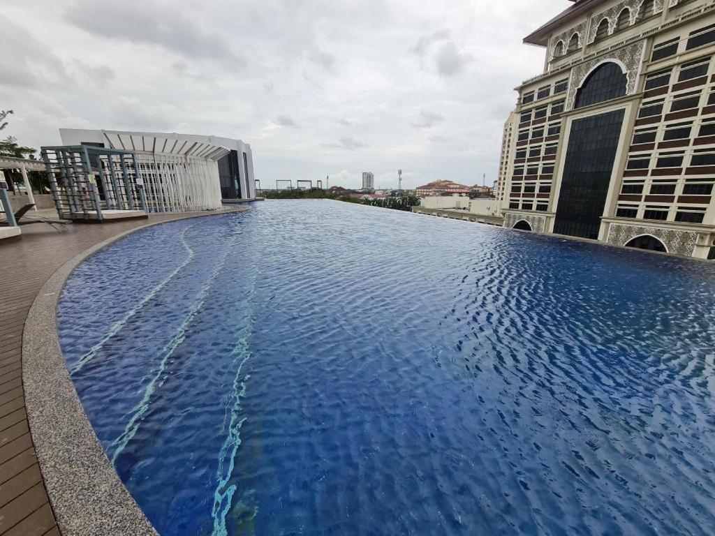 Nusa Luxurious Suite Kota Bharu Exteriör bild