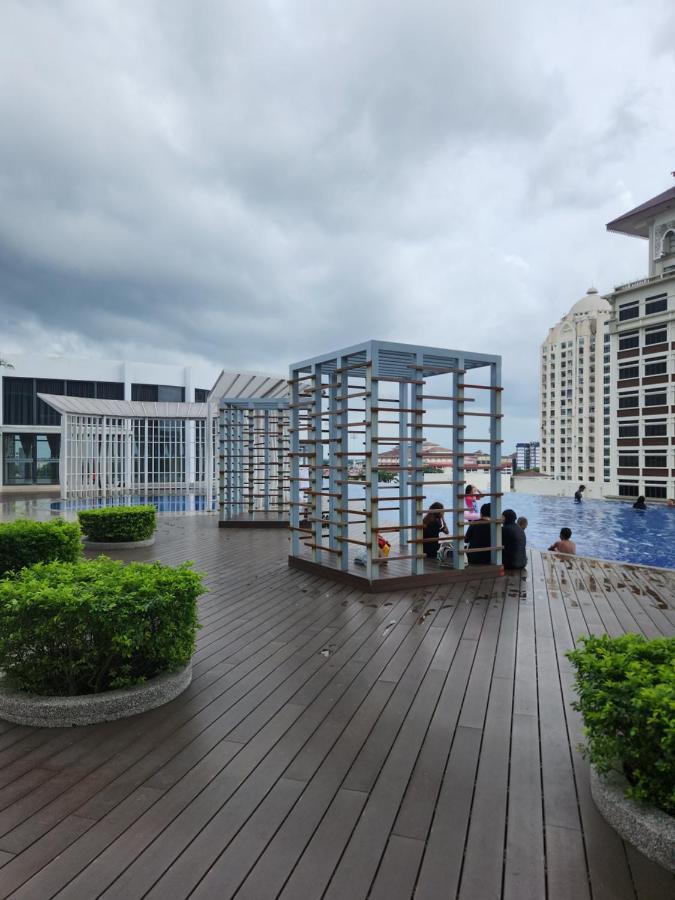 Nusa Luxurious Suite Kota Bharu Exteriör bild